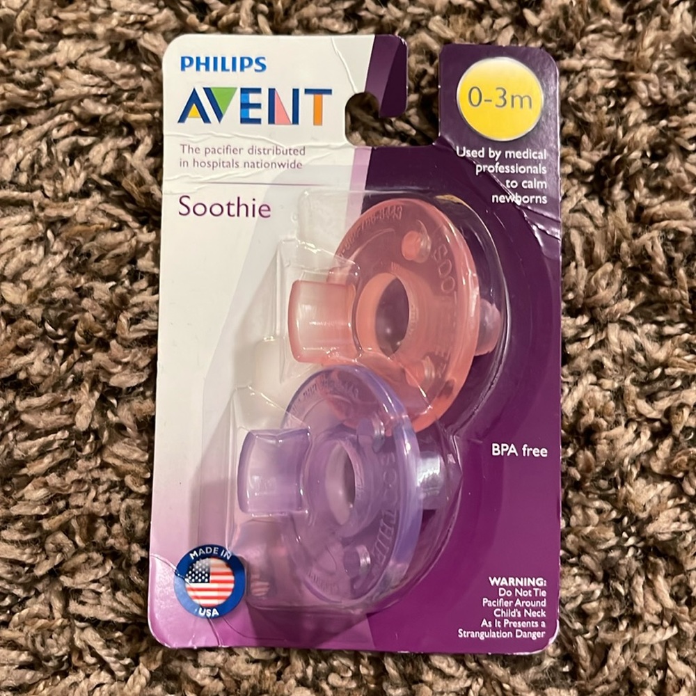 Smoothie. Avent, pink and purple. Age 0-3 months for baby’s